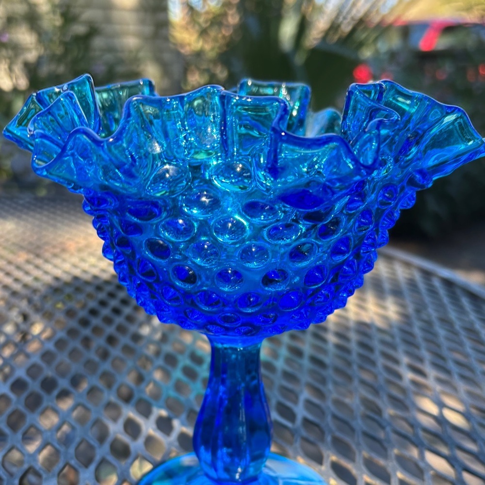 SOLD!! Fenton Colonial Blue Hobnail Ruffled Edge Compote dish - Picture 3 of 9